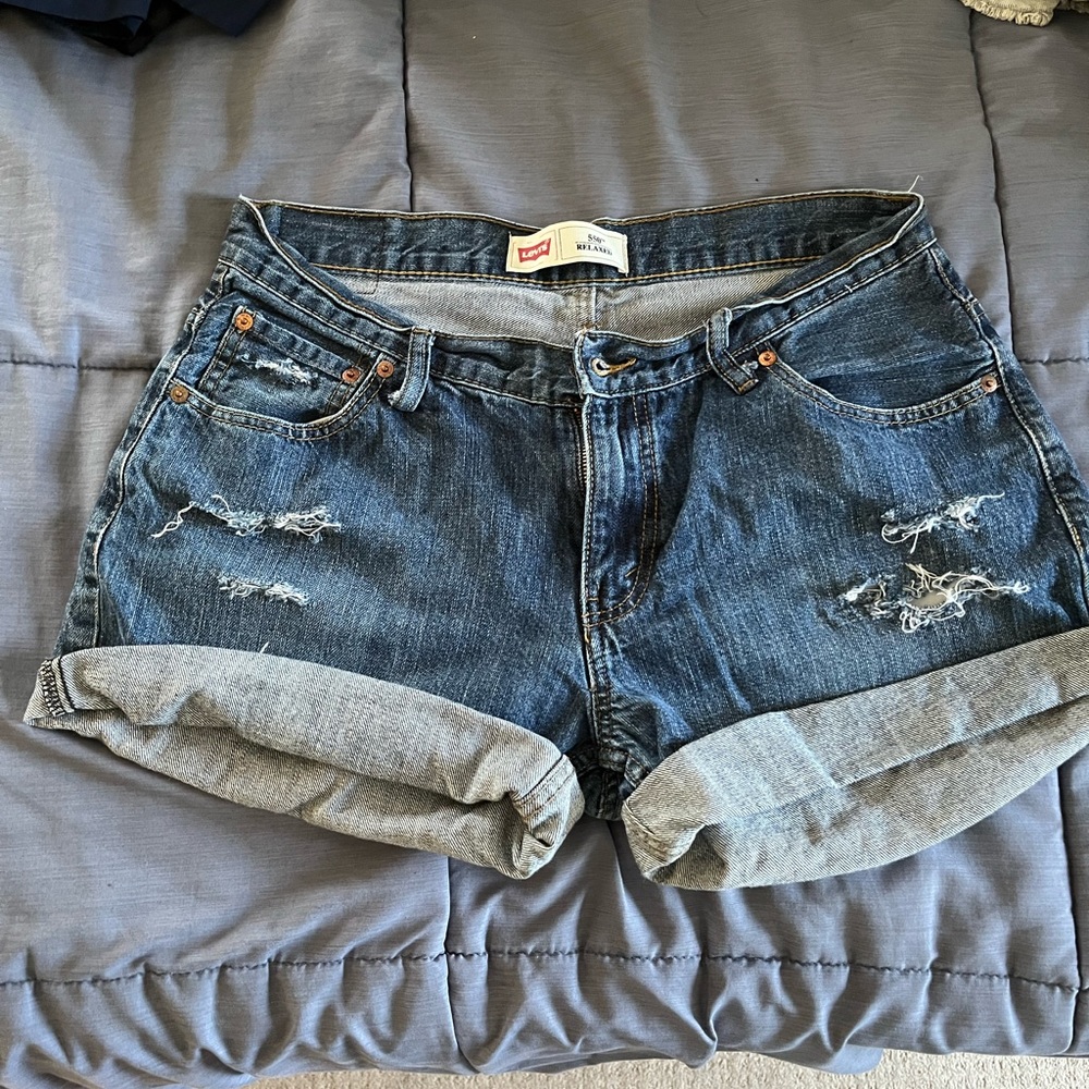 Levi’s 550 denim shorts
